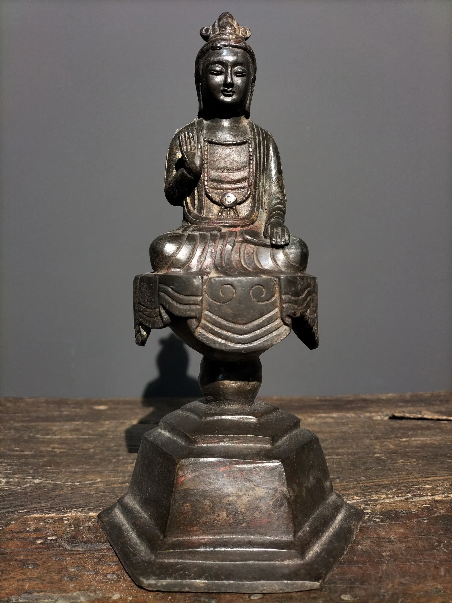 

11" Tibetan Temple Collection Old Bronze Cinnabar mud gold Northern Wei Buddha Avalokitesvara Buddha Buddha Terrace Town house