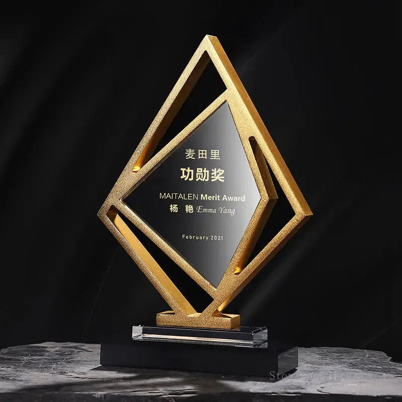 Customized Personalized Metal Geometric Shape Base Crystal Trophy, Electroplating Gold Award Event Souvenir Home Decoration, 1Pc