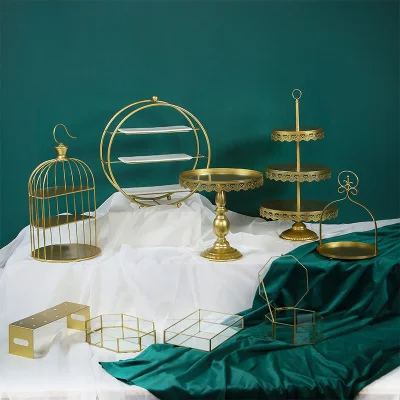 Gold Nordic Cake Stand Chocolates Candy Bar Baking Tray Cake Stand Dining Bar Cream Aesthetic Pastry Panificadora Home Products