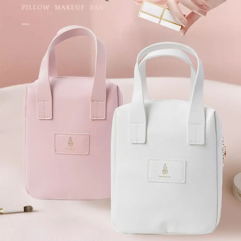 Рисунок 2 - Косметичка из искусственной кожи на молнии