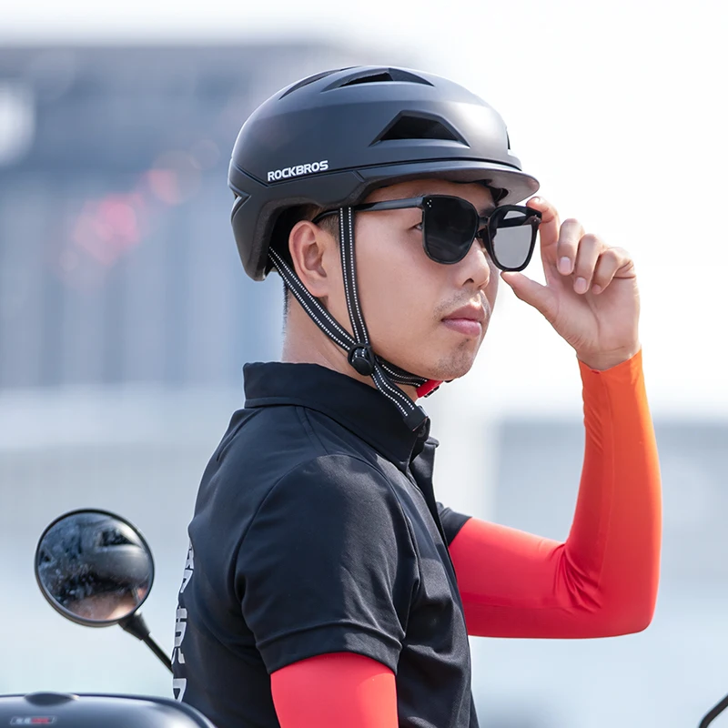 RockBros Casco Bici E Scooter Urbano – Leggero Con Luce Posteriore – Sicurezza E Stile