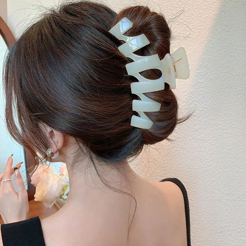 Large Claw Clips Geometry Acrylic Hair Claws Korean Fashion Headwear for Women Girls Barrette Crab Hair Clips Hair Accessories