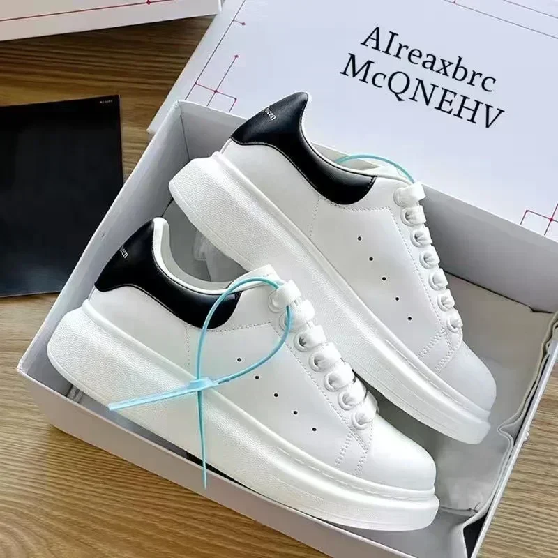

Alreaxbrc McQNEHV Luxury Brand Desinger Sneakers Sport Shoes Summer Leather Men Skateshoes