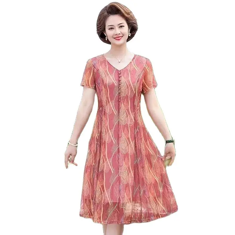 

Middle-aged Mother Temperament Floral Dress Ln The Summer Of ,The New Ladies Are Loose And Slim, And Fashionable Chiffon Skirts.