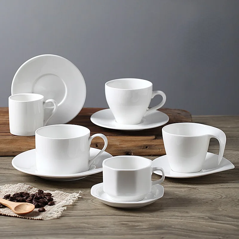 

Кружка кофейная в европейском стиле, креативная керамическая чашка неправильной формы для чая, блюдце, простая кружка для воды, посуда для напитков, товары для дома и бара