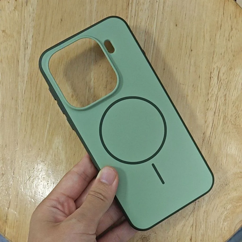 Magnetic Double Color Matte Phone Case with Metal Button and Skin Feel Back Cover