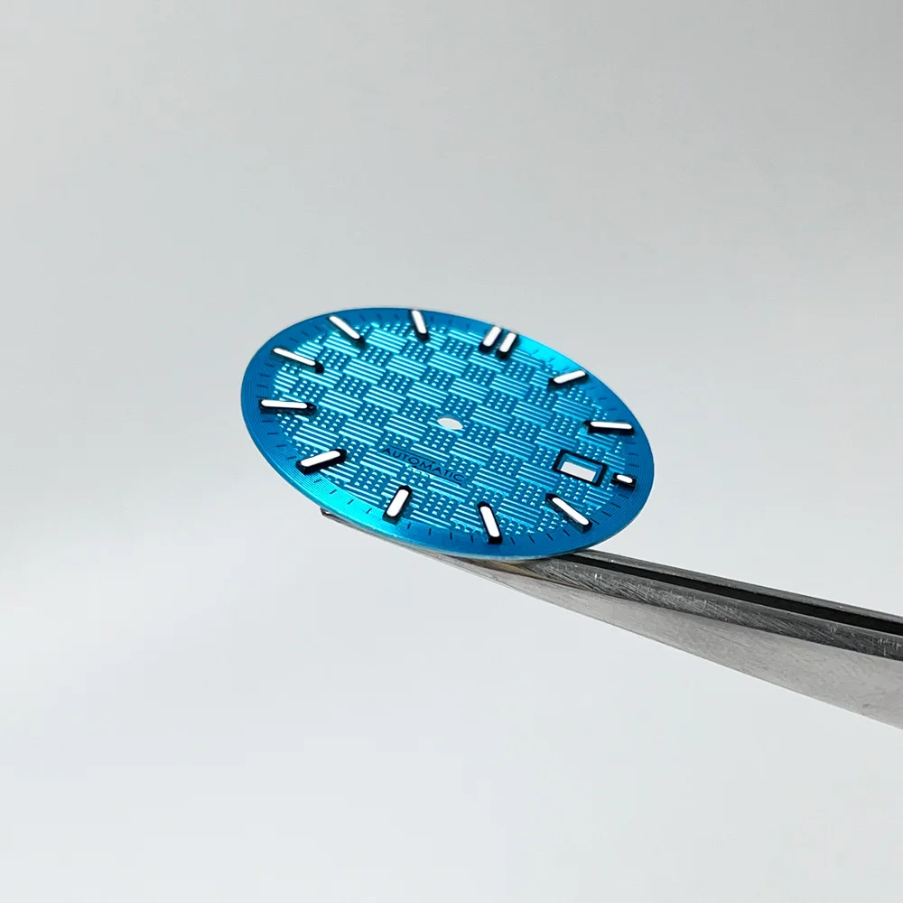 Elegant 31mm Grid-Patterned Round Watch Dial