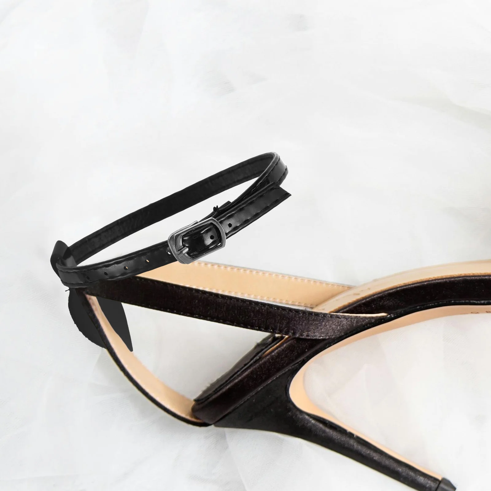 Рисунок 5 - Шнурки для обуви с защитой от падения