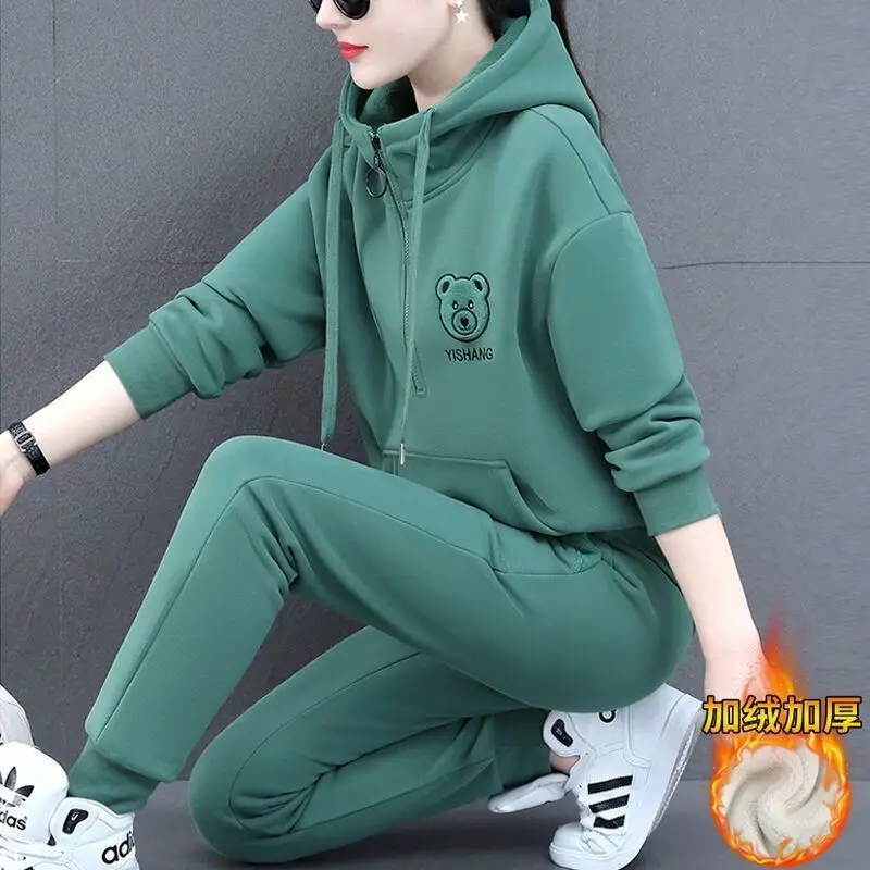 Plush and Thickened Women's Fashion Suit Autumn Winter 2022 New Korean Version Age Reducing Hooded Sportswear Two-piece Set