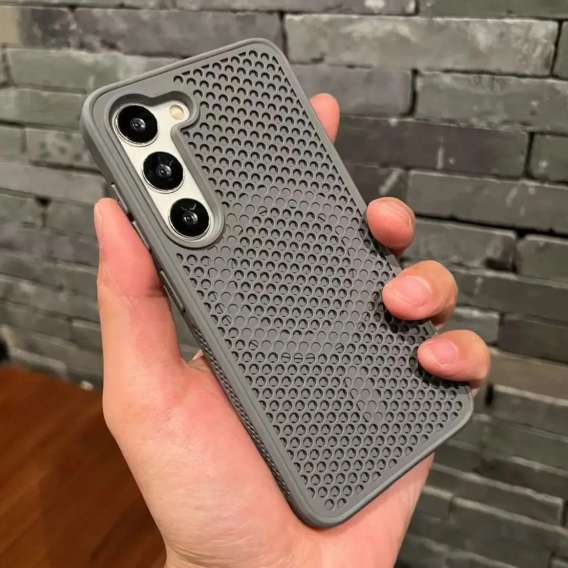 Magnetic Cooling Mesh Breathable Shockproof Case with Heat Dissipation