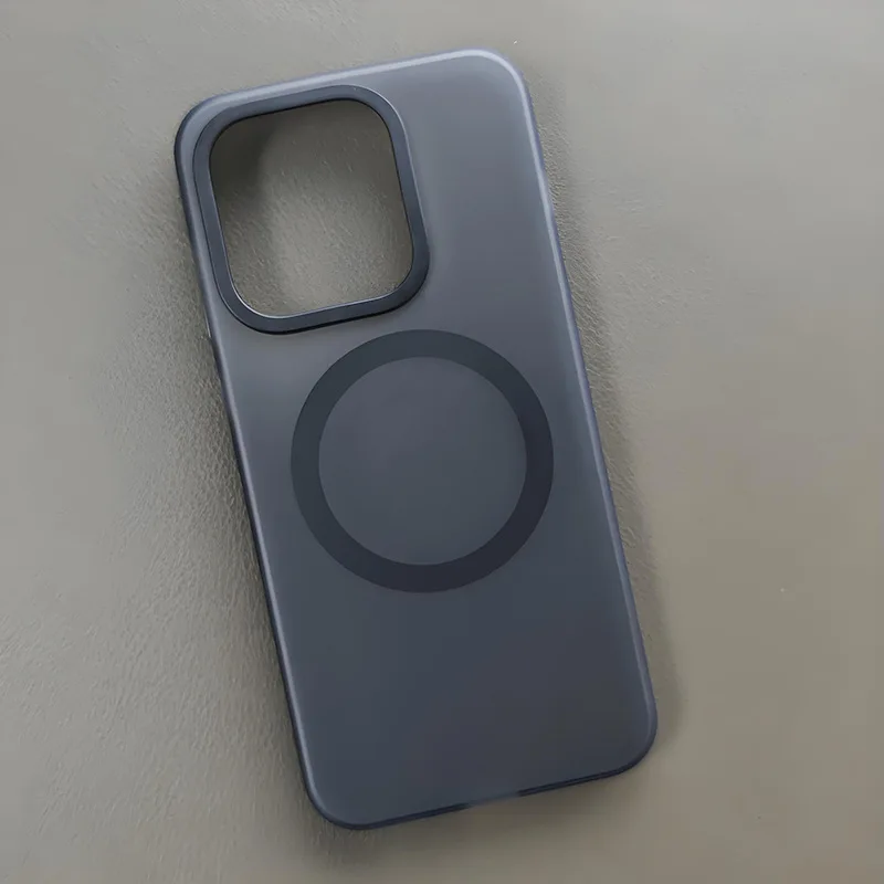 Slim Matte Black Translucent Anti-Fingerprint Phone Cover with Baby Skin Touch and Magsafe Compatibility