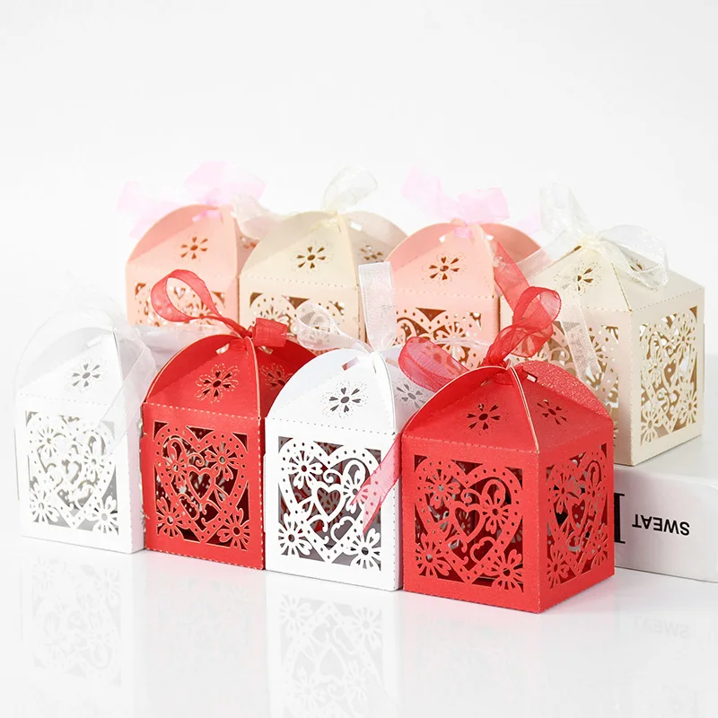 50Pcs Hollow Design Heart Flowers Pattern Candy Boxes Gift Box Baby Shower Kids Birthday Decoration Candy Boxes Wedding Favors