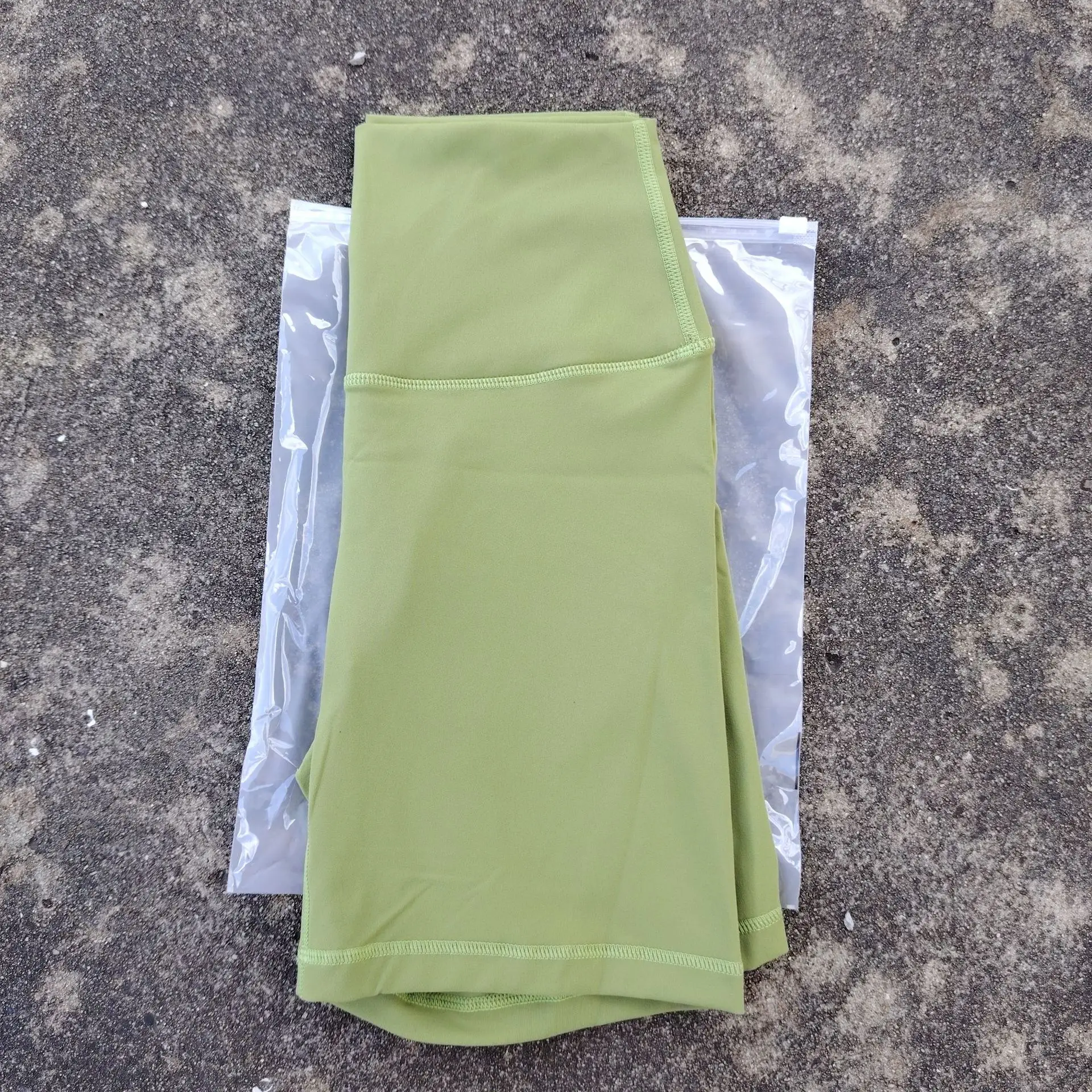 Women's High-Waist Cycling and Fitness Shorts with Built-In Pocket