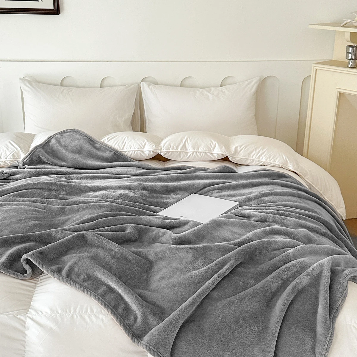 Bucephalus Grey throw Blanket Queen Size,High-Quality Machine Washable Spring & Summer Blanket Soft Flannel Bed Blanket