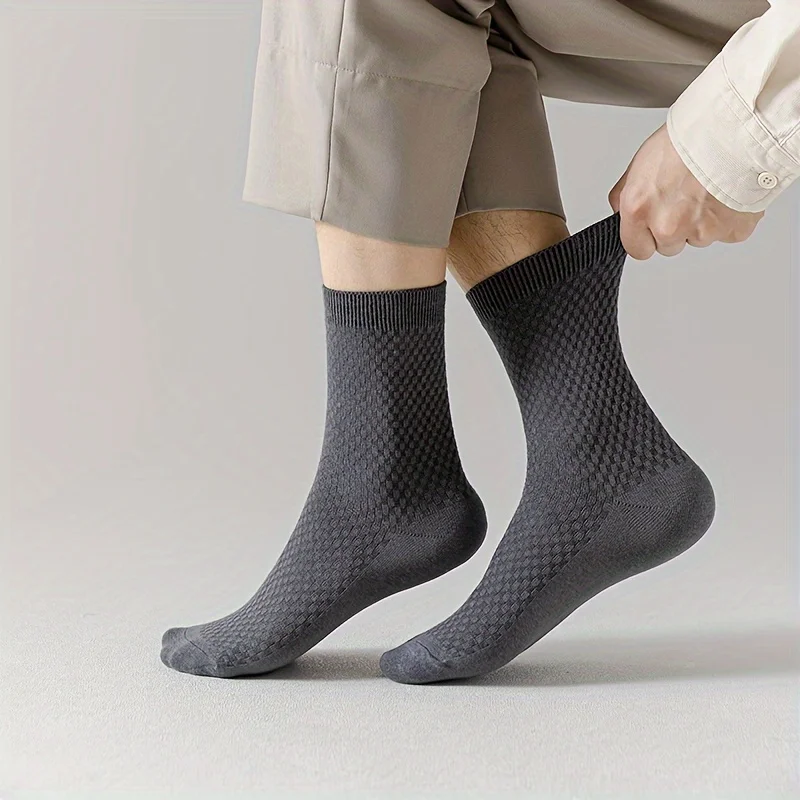 Mens Bamboo Fiber Socks - 5 Pairs Odor Resistant Dark Floral Pattern Medium Tube