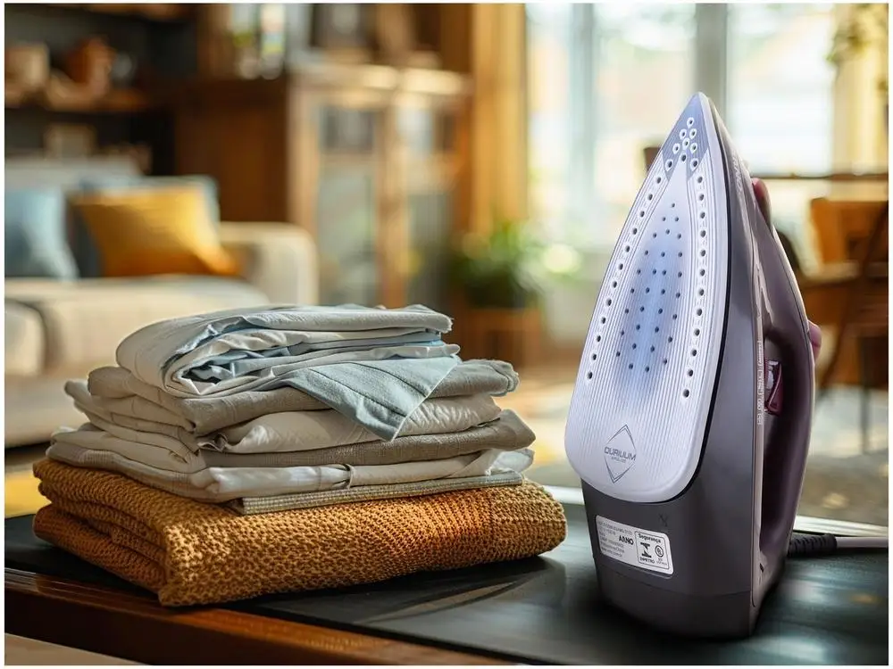 Ferro de Passar Roupa a Vapor Arno Ultragliss FMV Vinho e Preto - 110V 2