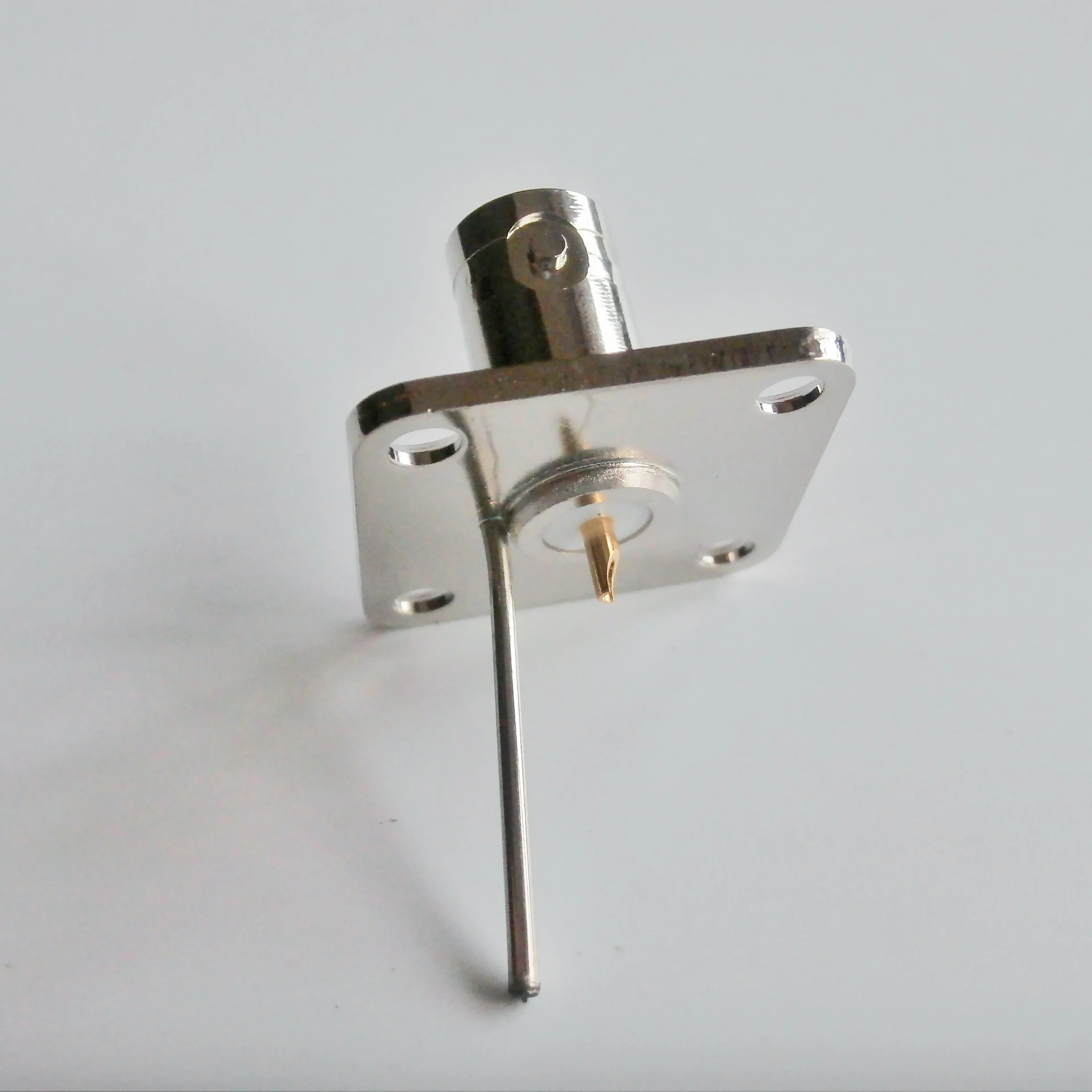 RF BNC Q9 Connector Socket Female Plug 4 Hole Flange Panel Mount solder cup With Wire 25 * mm Brass Coax Adapters |