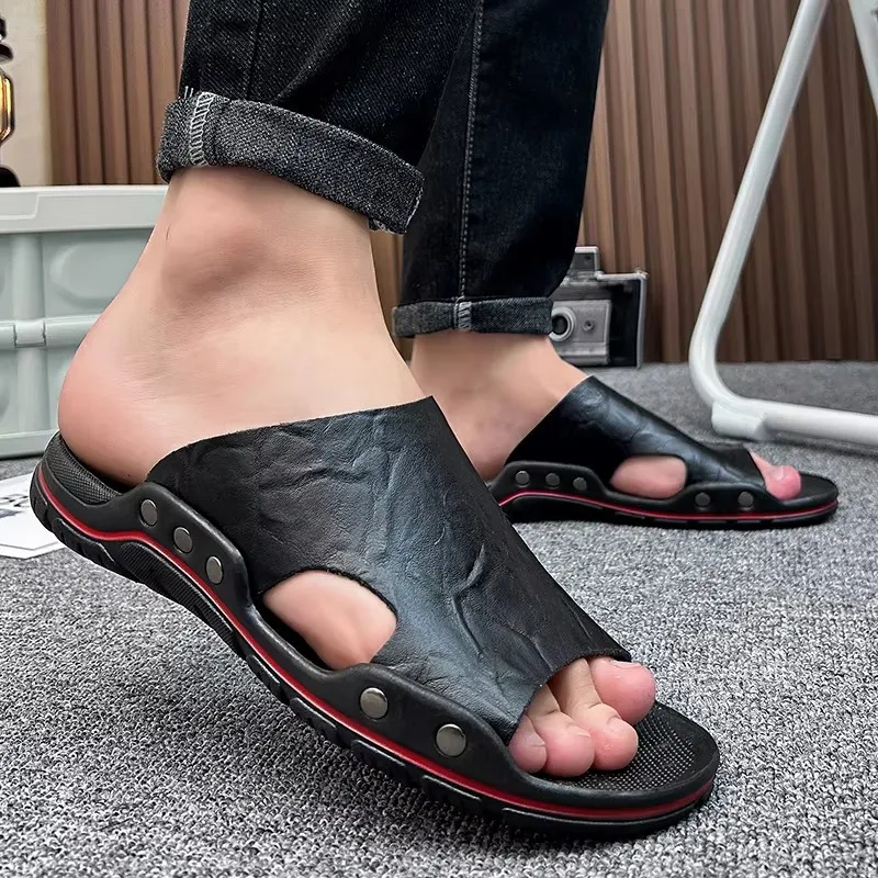 Men's Retro Exterior Slippers with Fashionable and Trendy Design Slip Resistant and Lightweight Sole Durable Rubber Soled Shoes soft slippers,men shoes