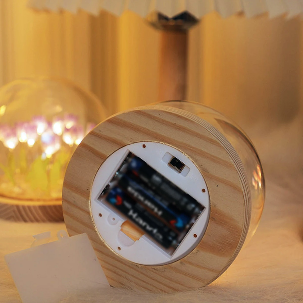 유리와 나무로 만든 아름다운 DIY 튤립 LED 야간 조명