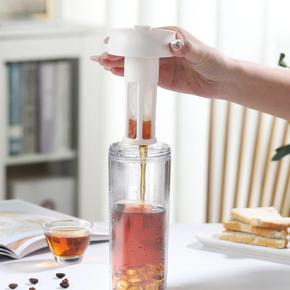 Portable Cold Brew Coffee and Tea Infuser Bottle