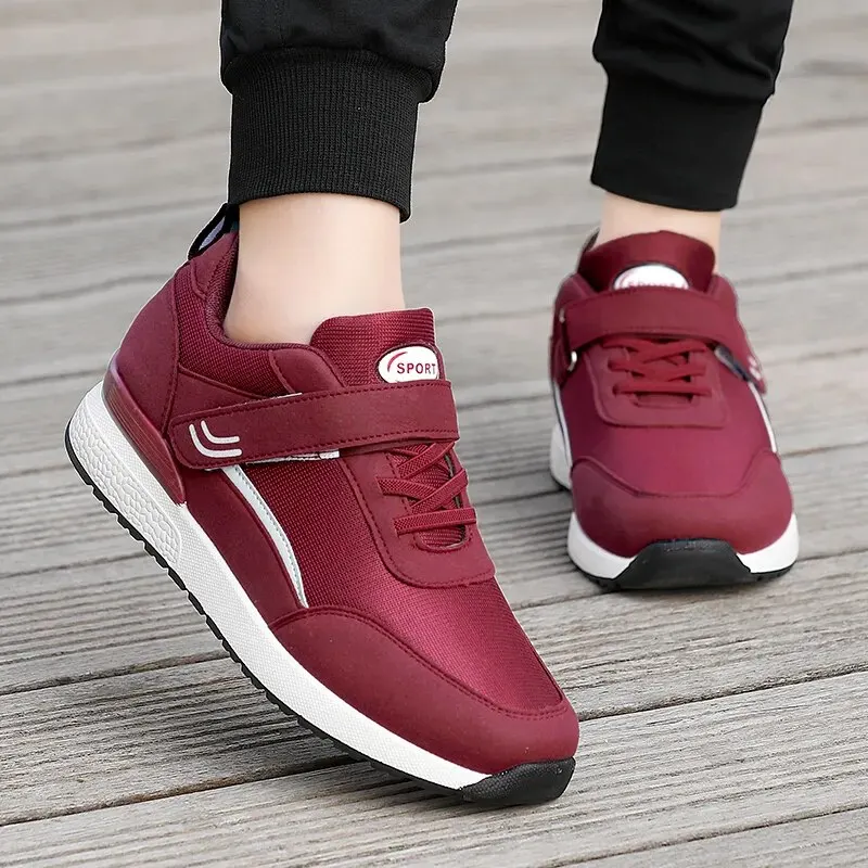 Autumn Women&lsquo;s Breathable Mesh Soft Sole Sports Casual Anti Slip Lightweight Walking Shoes walking shoes