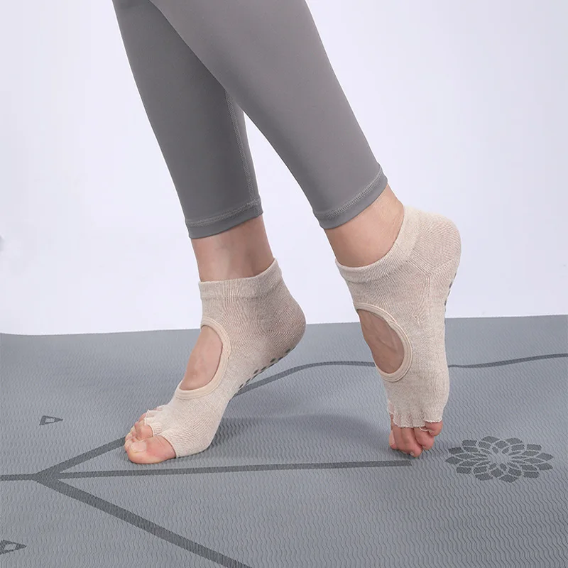 Professional Yoga Socks Silicone Non-Slip Breathable for Women yoga socks