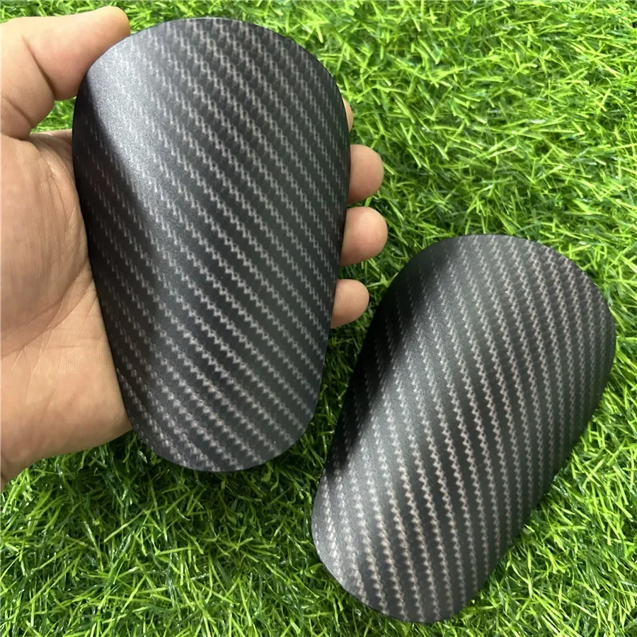 1 Pair Mini Football Shin Pads Wear-resistant Shock Soccer Leg Training Shank Protector Lightweight Soccer Training Shank Board soccer shin guards shin guard pads