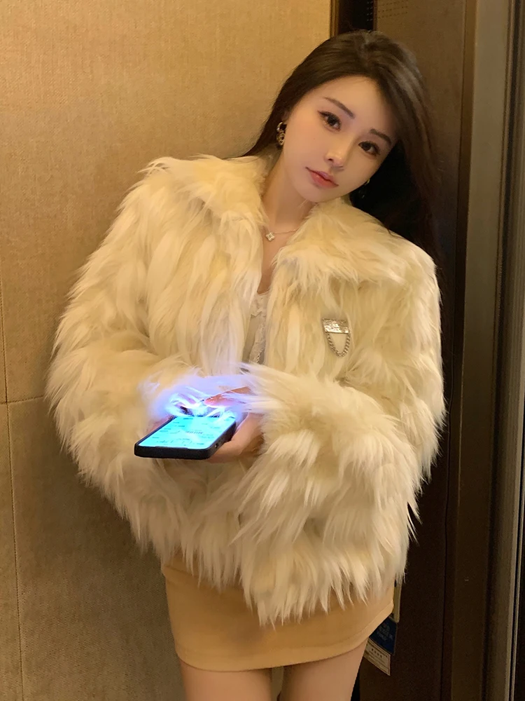 Winter Thick Women's Long Sleeve Fluffy Faux Fur Warm Coat Teddy Coat Short Overcoat Fashion Luxury Outwear Beige Jacket Outfits
