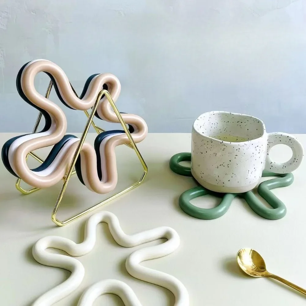 Silicone Insulation Pad Heat Resistant Silicone Mat High Temperature Resistant Silicone Placemats Coasters kitchen accessories