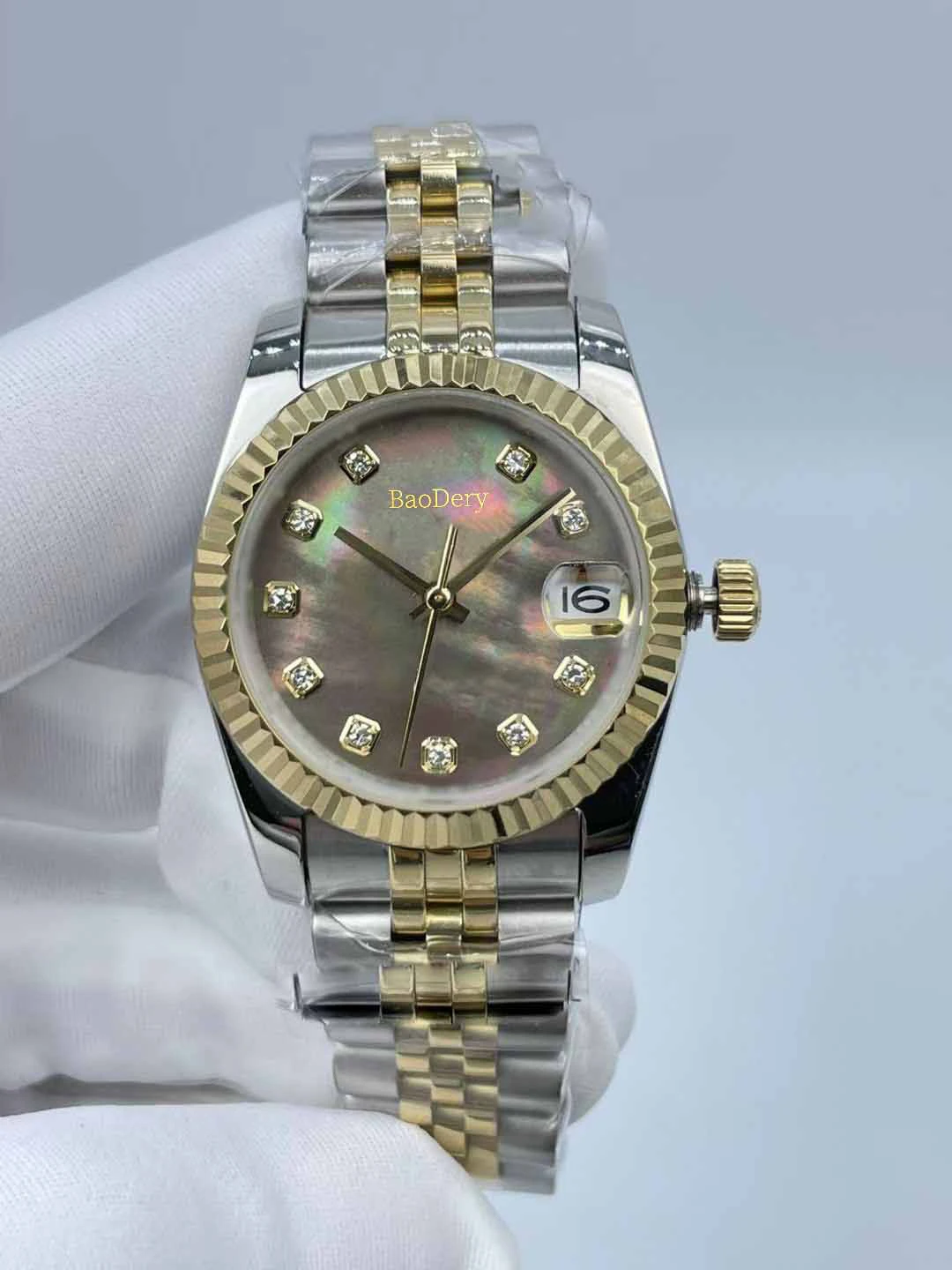31mmWaterproof Function Watch for Women - Toothed Bezel with Diamond Scale
