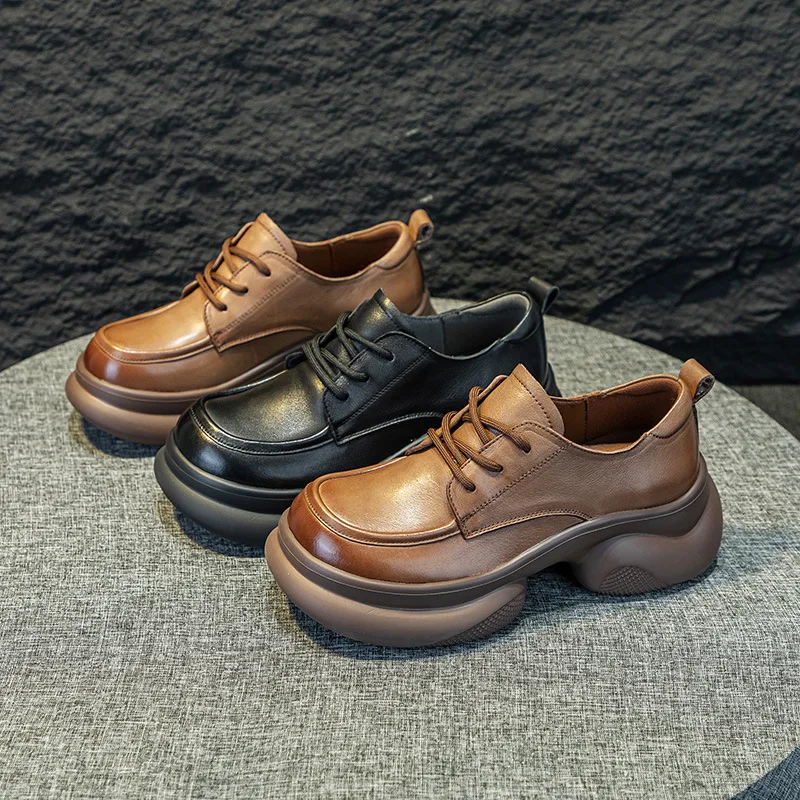 

Женские мокасины на толстой подошве на осень и зиму