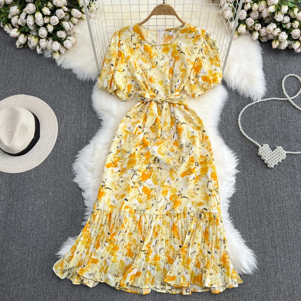 

Bubble Short Sleeves Round Neck Waist Slim Mid length A-line Ruffled Fragmented Flower Dress