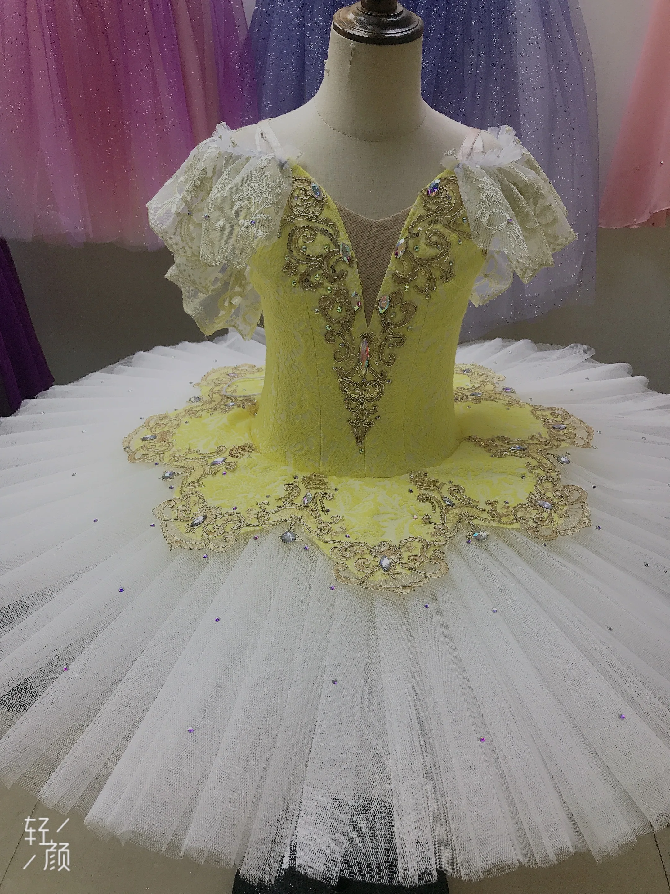 

New Ballet skirt Professional classical Pancake Tutu costumes