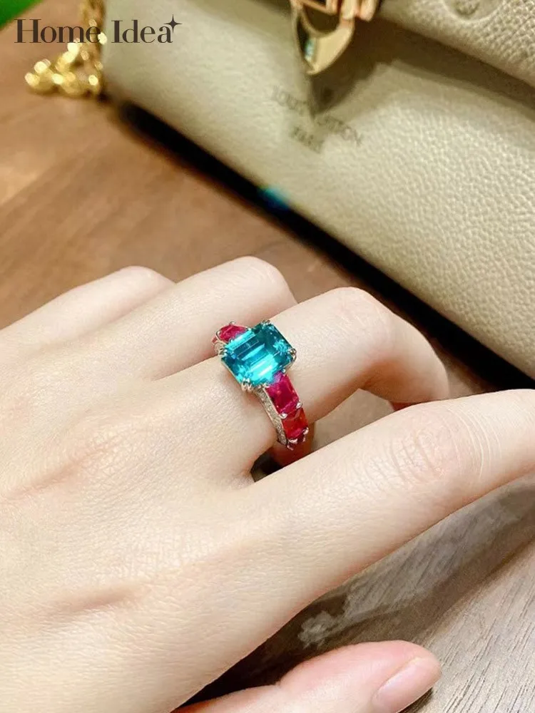

Кольцо женское из серебра пробы с изумрудом