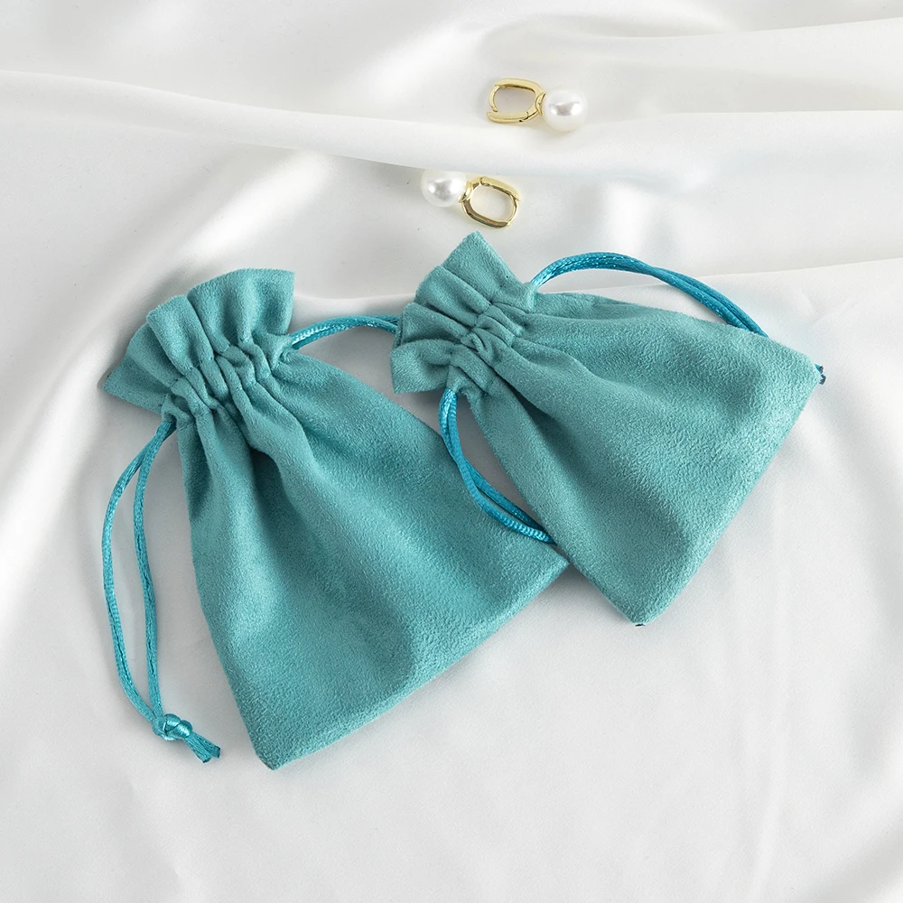 Luxurious Green Velvet Jewelry Gift Pouches - Set of 10