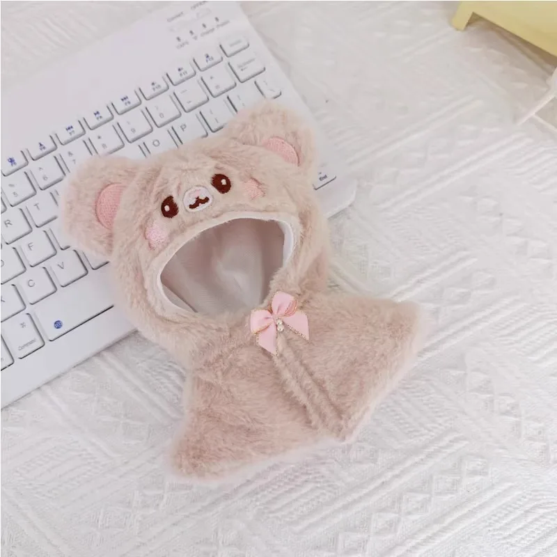 Süße Puppenkleidung Für 17cm Plüschpuppen - Weiße Kutte Outfit Mit Schuhen & Anhänger