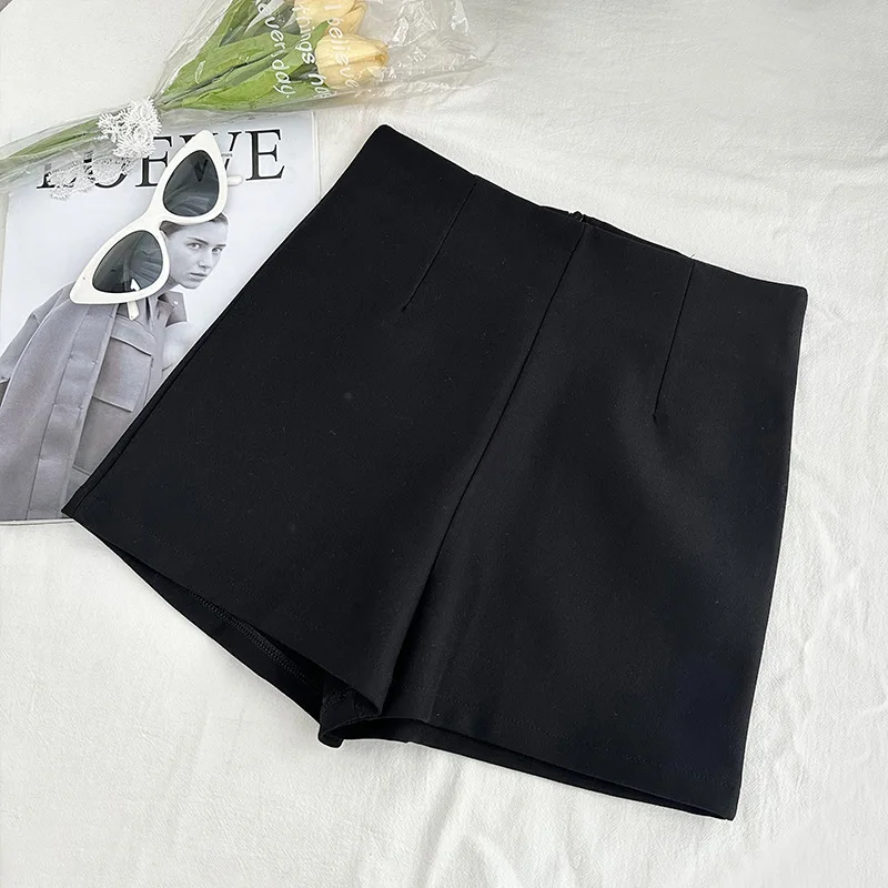 Shorts Women 2024 Summer New High Waisted Black Casual Versatile Simple Ladies Short Pants Straight Streetwear Hot Shorts