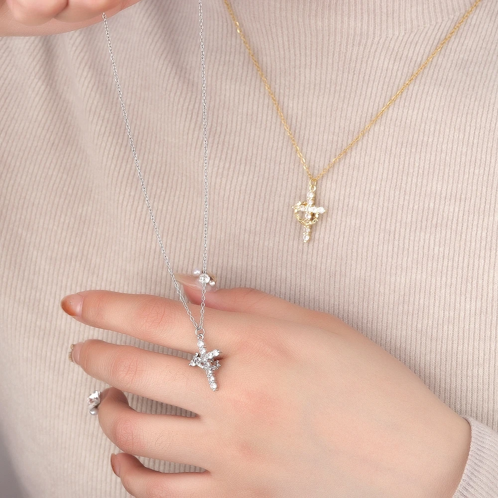 Elegant Rose Gold Rotatable Cross Pendant Necklace with Stainless Steel Chain