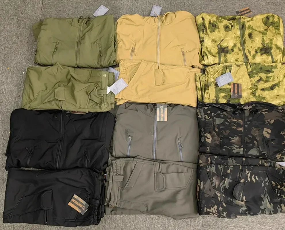 New Outdoors Soft Shell Autumn and Winter Plush Thickened Mountaineering Tactics Training Waterproof Windproof Charge clothing