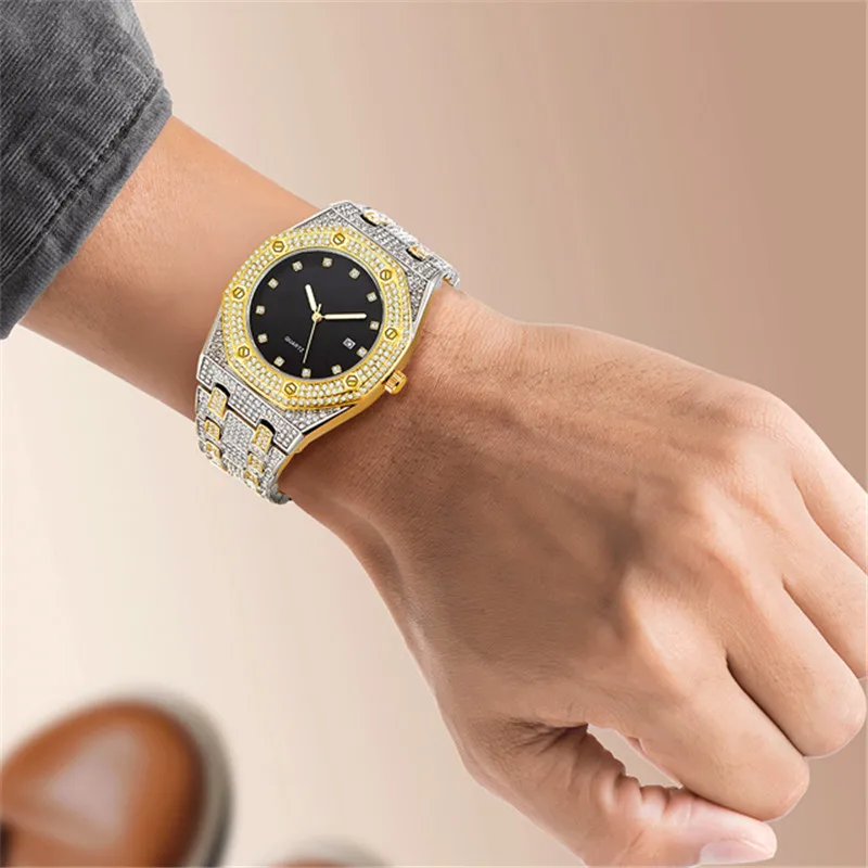 Men Cool Brand Golden Watches Fashion Alloy Band Hip Hop Diamond Calendar Vintage Quartz Watch Reloj Hombre Acero Inoxidable