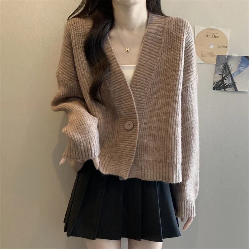 Fashion Elegant Loose Office Basic Casual Coats V-neck Women Cardigan Short Sweater Autumn Winter One Button Knitted Jackets