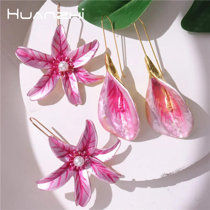 thumbnail interactive-video image 1 of Exaggerated Floral Earrings Women Sweet 3d Flower - Portugal 1 of 12