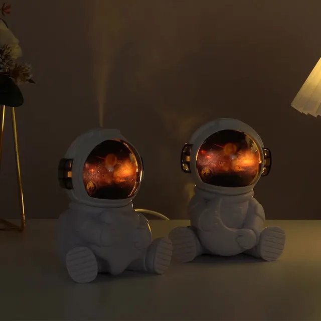 Astronaut Cool Mist Humidifier with LED Light Aroma Diffuser USB Desktop Humidifier Portable Humidifier for Bedroom Home Office 2