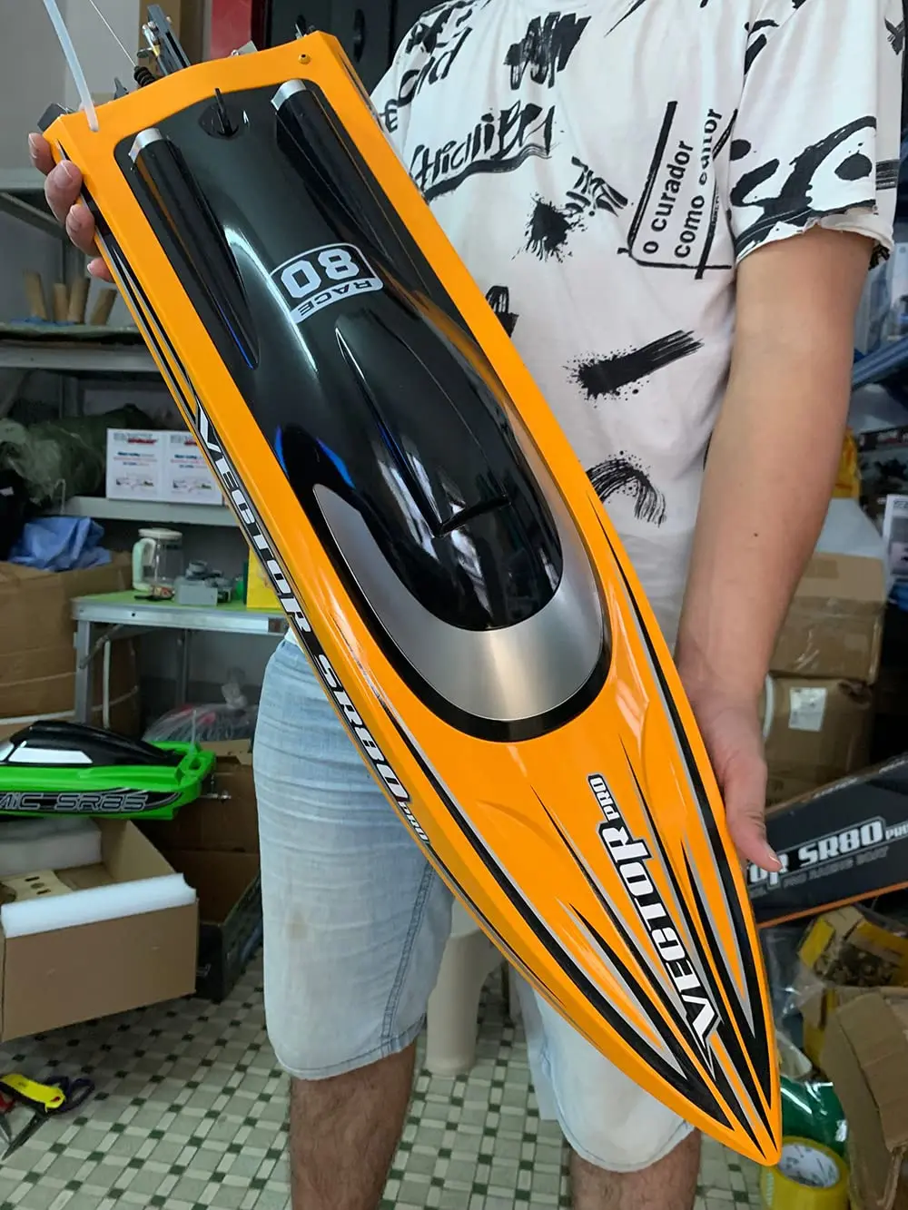 すぐに使えるSR80 Pro。 RTR 31.5インチ大型ホビーラジコンボート 大人