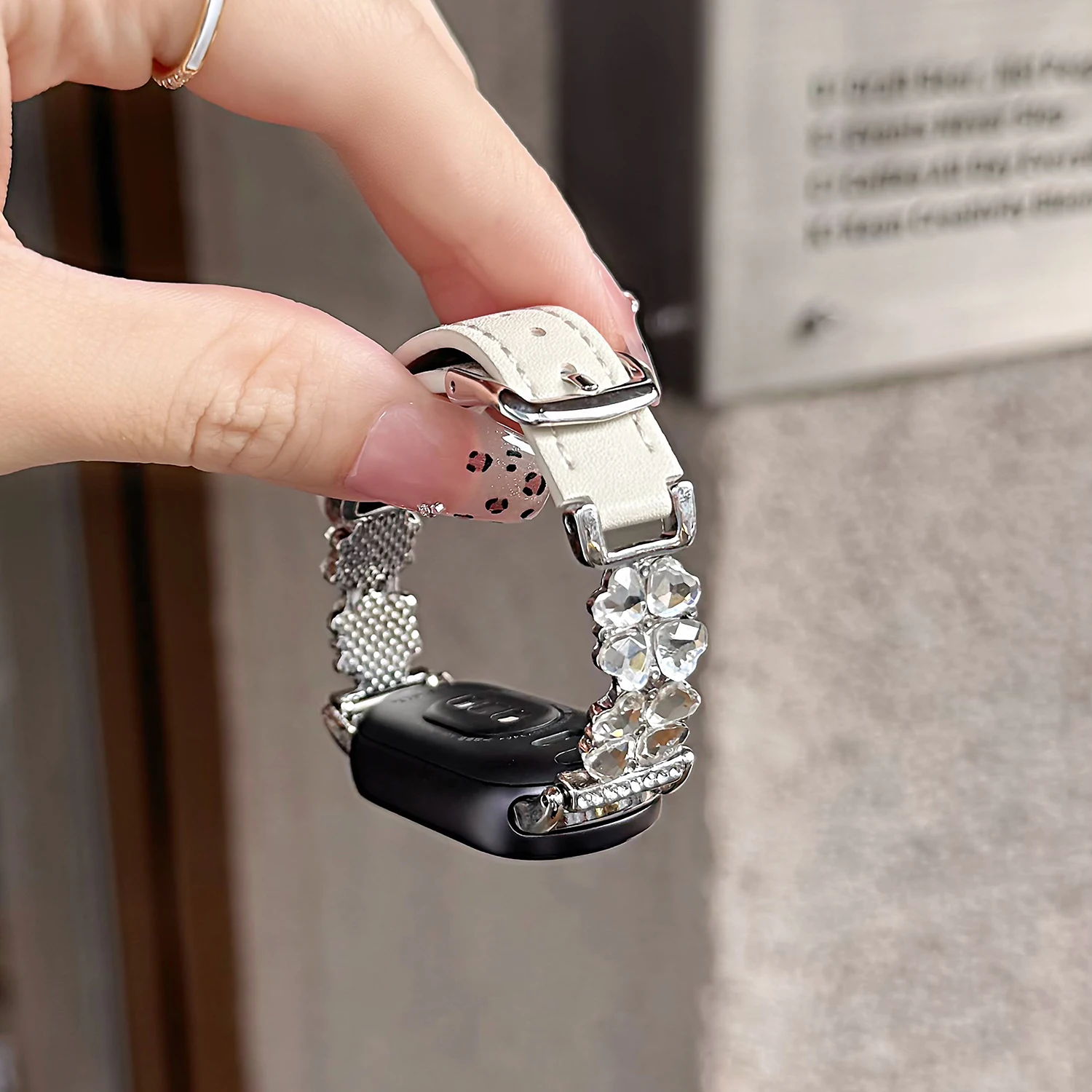 Buntes vierblättriges Diamant-Spleißarmband für Xiaomi Band 10 8 9 Pro Girl, Geschenk für Huawei Band 8/9/10 Fit3/4 Pro Universal 18/20 – Detail 13