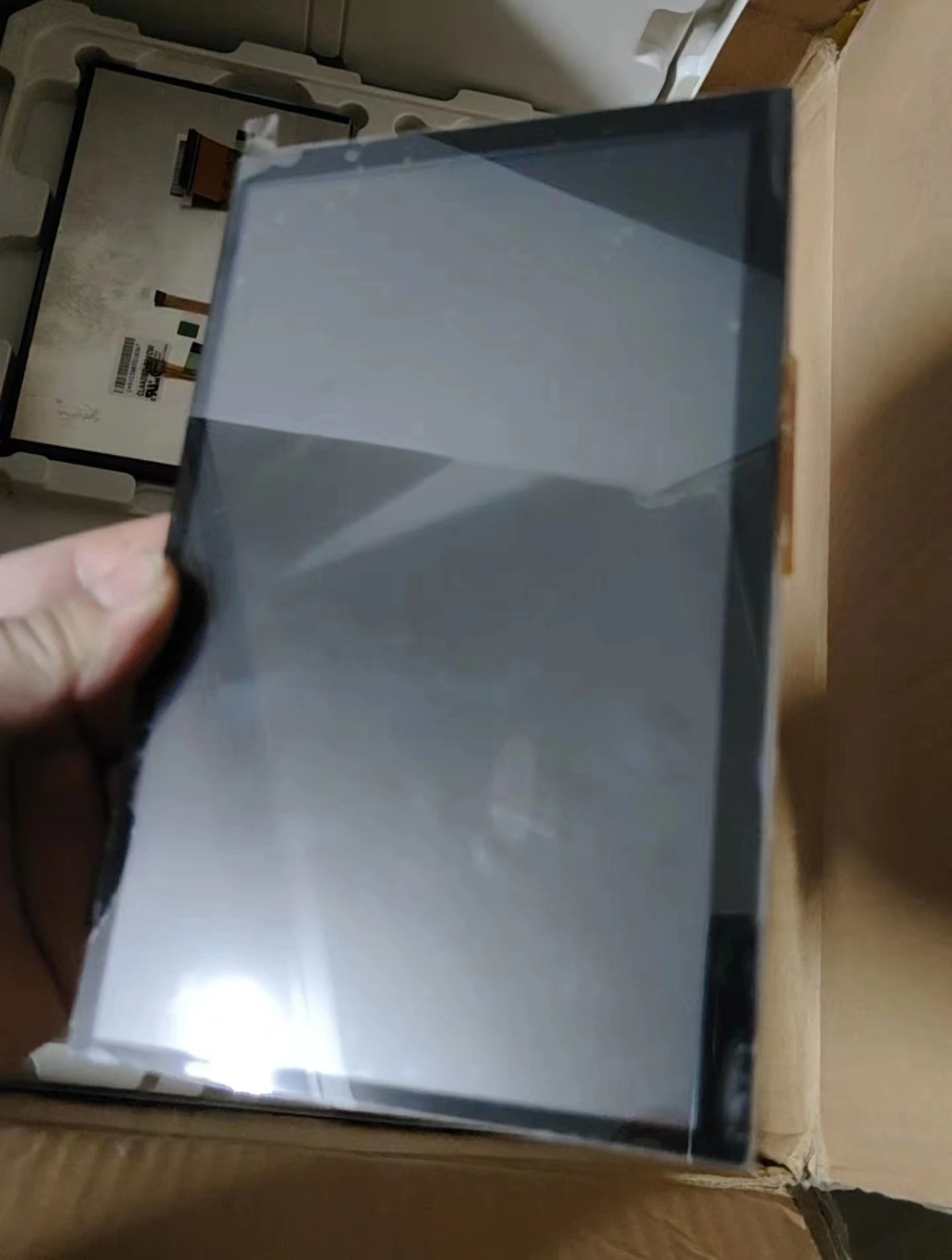 

Original 8-inch CLAA080LG01CW LCD Display Screen is Suitable For LCD Screen Repair And Replacement, Free of Shipping