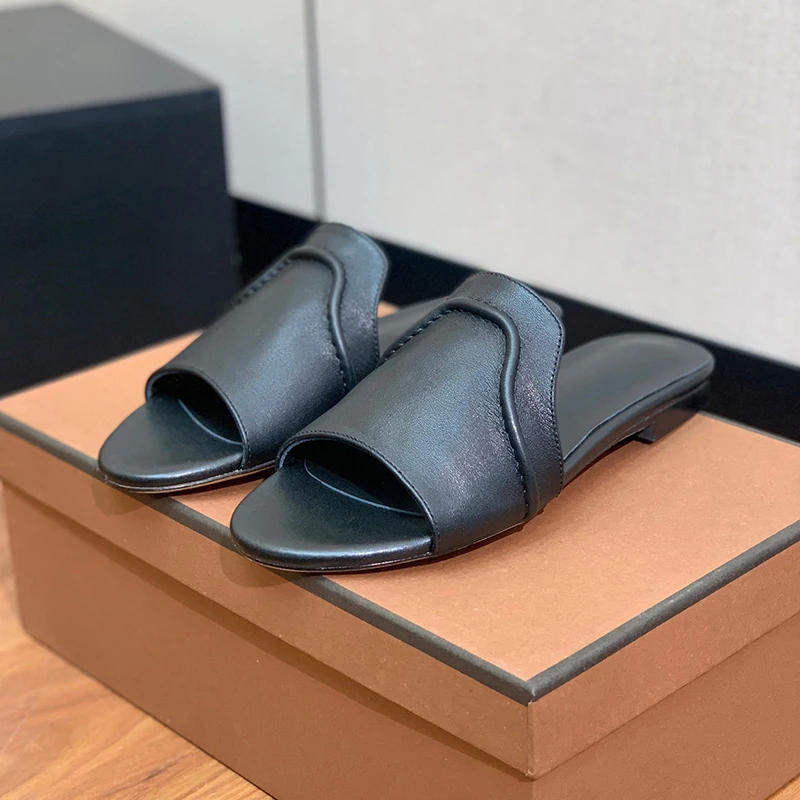 

Summer 2024 New Female Slippers Genuine Leather Material Round Toe Sandals Unique Upper Design Wear Resistant Women's Slippers