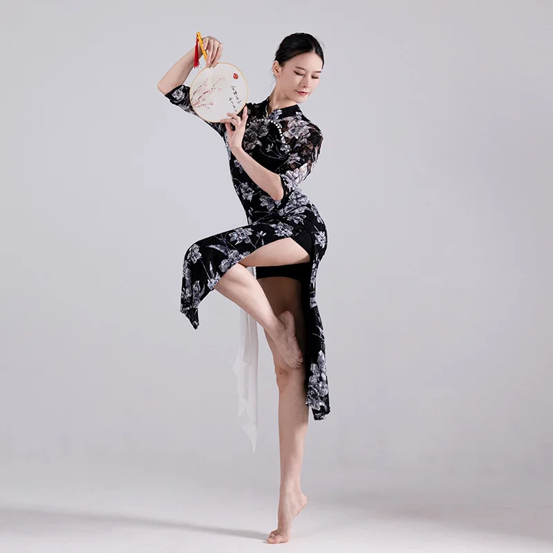 2023 Summer Female Sexy Qipao Dress Chinese Modern Dance High Slit Cheongsam Dress Scarf Classical Dancing Performance Costume