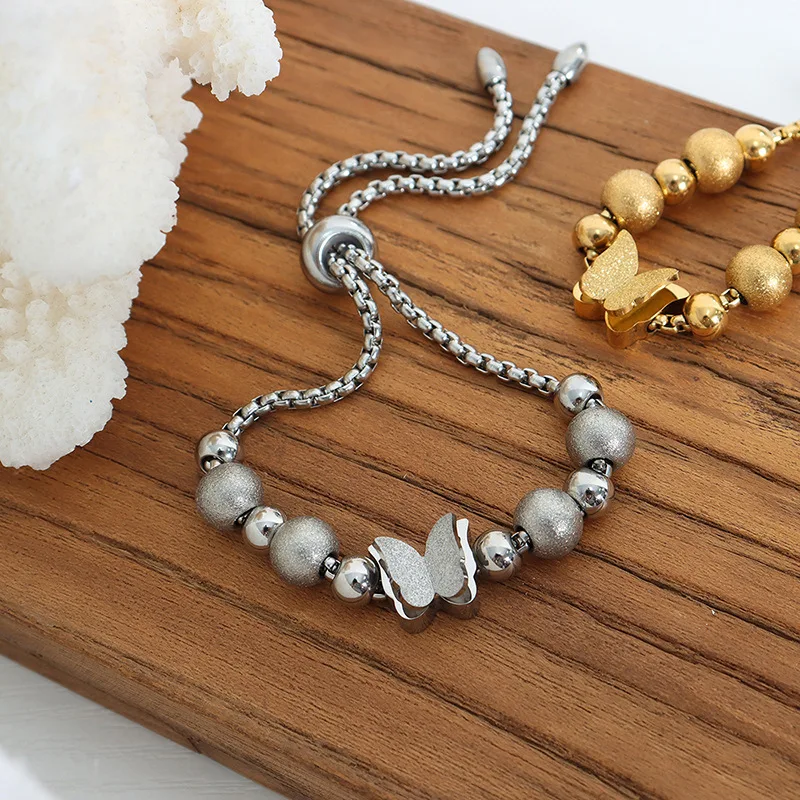 Süße Schmetterlings-Dekoration, bezauberndes Armband für Mädchen, neues Design, mehrschichtiges Kettenarmband, perfektes Bankett-Accessoire