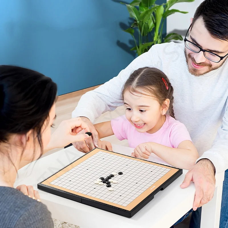 

Magnetic Go Game Folding Go Black and White Chess Children's puzzle board game Toy Gifts